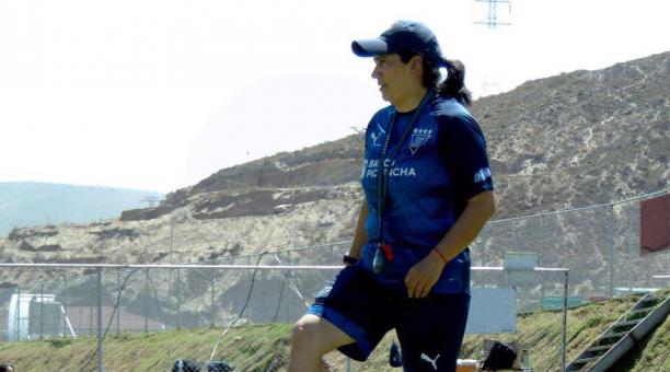 Jenny Herrera fue la entrenadora del equipo femenino de Liga de Quito durante los últimos 10 años. Foto: Facebook de Jeny Herrera