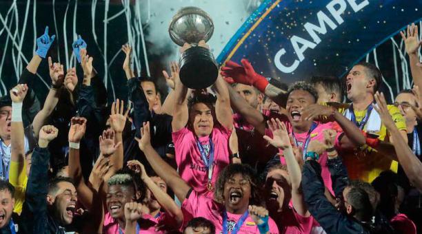 Los jugadores de Independiente del Valle celebran el título de la Copa Sudamericana 2019. Foto: IDV