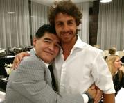 Maradona y Aimar, ambos campeones del mundo Sub 20, estarán en el sorteo de los grupos en Corea.