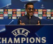 Dani Alves, durante la conferencia de prensa en el estadio Camp Nou de Barcelona.