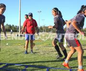 Jugadoras de Liga de Quito durante un entrenamiento en el parque La Carolina