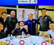 Jugadores y directivos de Liga de Quito, en Buenos Aires, el 19 de octubre del 2020. Foto: Captura de pantalla, LigaTV