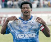 Luis Capurro, con la camiseta de Emelec, club con el que también se enfrentó con Maradona