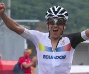Richard Carapaz, al momento de ganar la medalla de oro de ciclismo de ruta en los Juegos Olímpicos de Tokio. Foto: Comité Olímpico Ecuatoriano