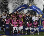Independiente del Valle celebra su título de la Sudamericana.