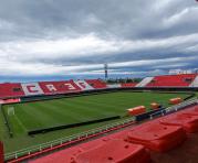 Vista panorámica del estadio Antonio Aranda de Ciudad del Este. Foto: Twitter @Albirroja.