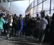 Tumultos formados incidentes entre Gimnasia y Boca Jrs. Foto: Captura de pantalla